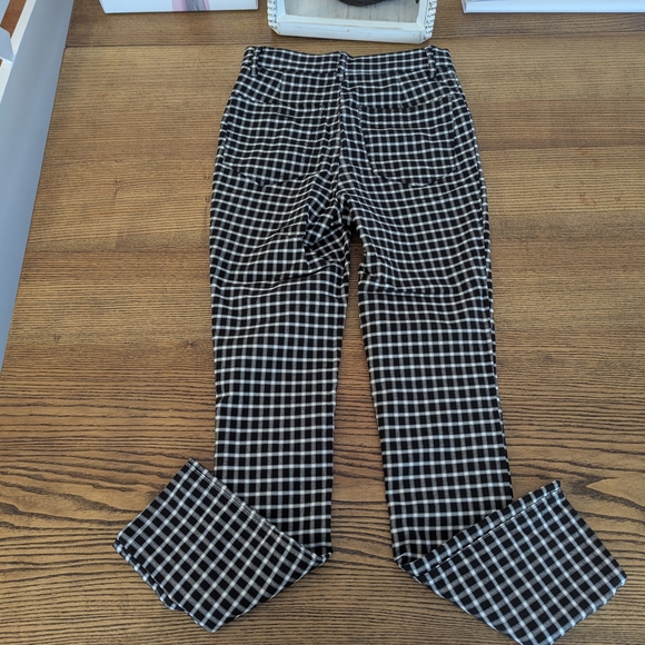 EUC Urban Outfitters UO Womens Size 0 XS Plaid Black White Button Front Pants - Picture 9 of 9